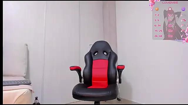 stephany_milan from StripChat