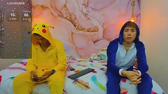 Freechat StrawwBoys on StripChat