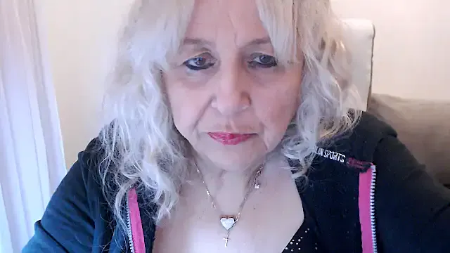 SusiLifeXXX on StripChat