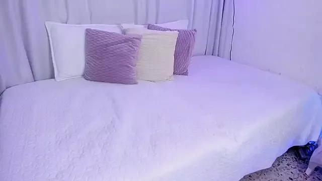 susyy7 on StripChat 