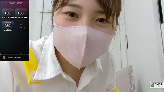 SUZU_ on StripChat 