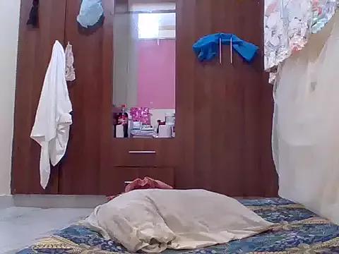 sweet-fancy on StripChat 