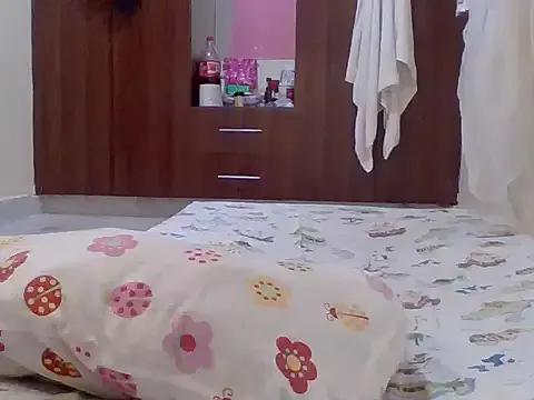 sweet-fancy on StripChat 