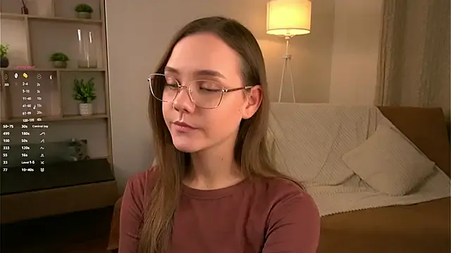 SweetSaraPie on StripChat