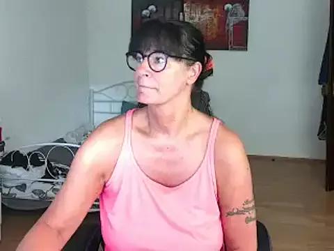 Sylly on StripChat 