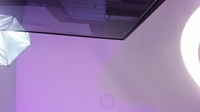 Vanelope_evanss on StripChat