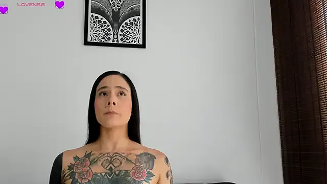 VeronicaTonu on StripChat