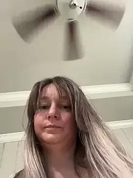 Vivian_MayXxX on StripChat 