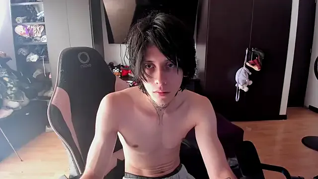 xIce_Boy on StripChat