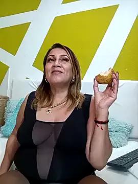 yayita_mature on StripChat 