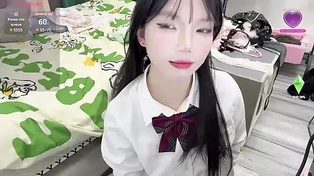 Yiyi-707 on StripChat 