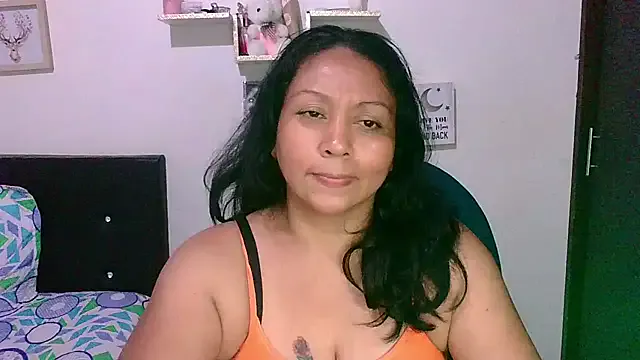 zaray_bella — full nude and dildo in pussy